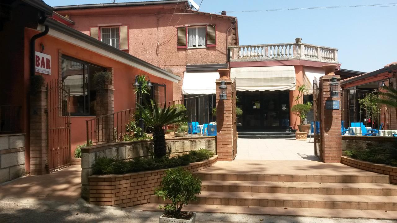 Hotel La Pineta Joppolo Exterior photo