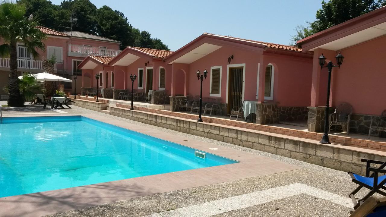 Hotel La Pineta Joppolo Exterior photo